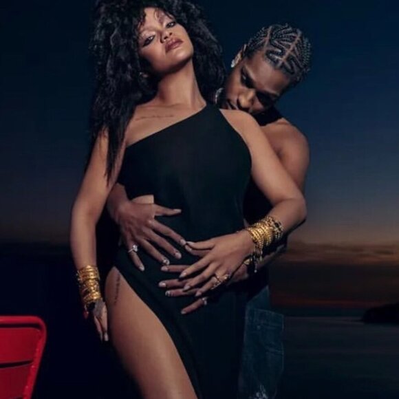 Ben-Amun gold cuff with coins bracelets <Rihanna> - Picture 2 of 13